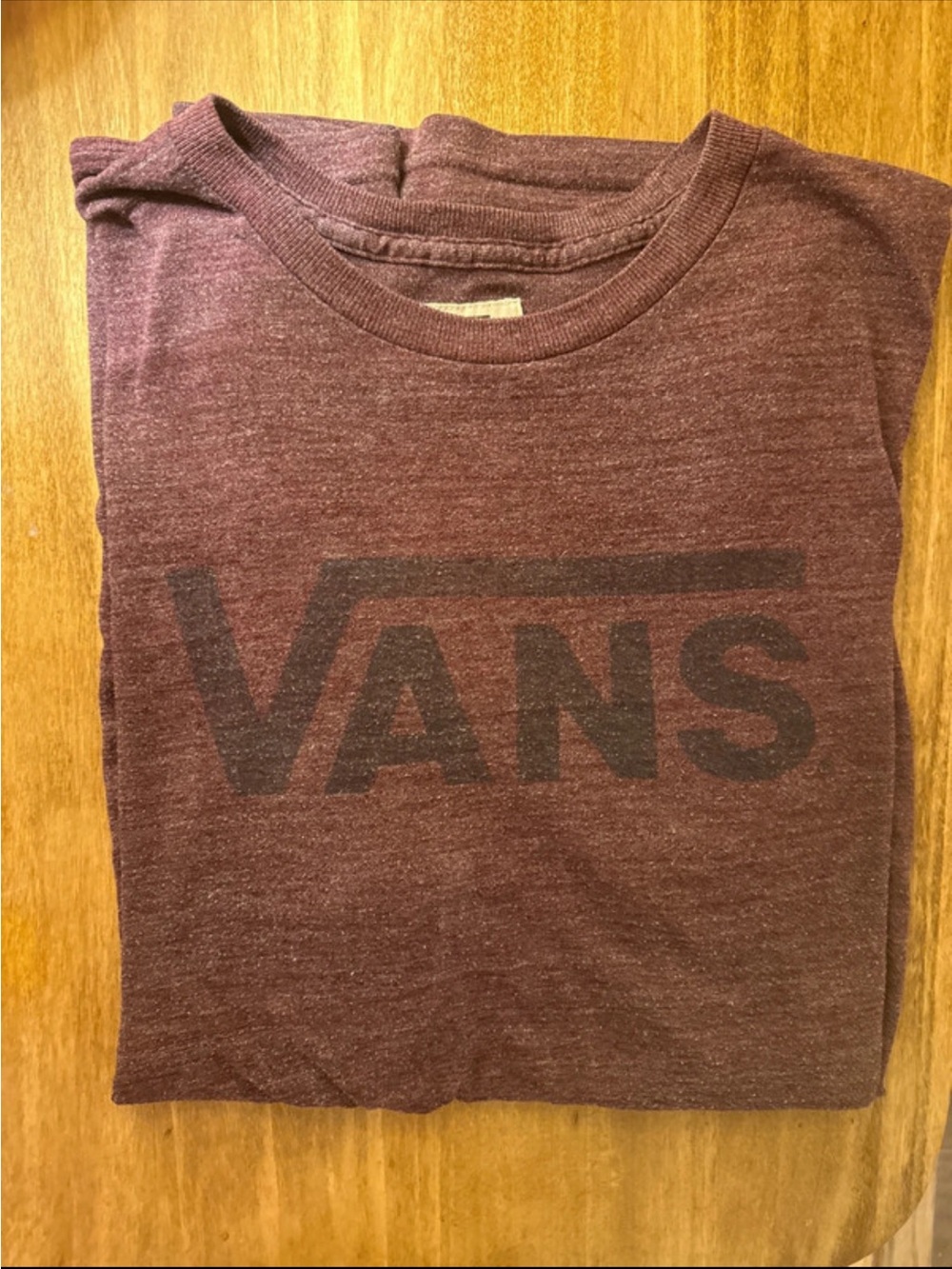 Vans Logo T‑Shirt in Burgundy